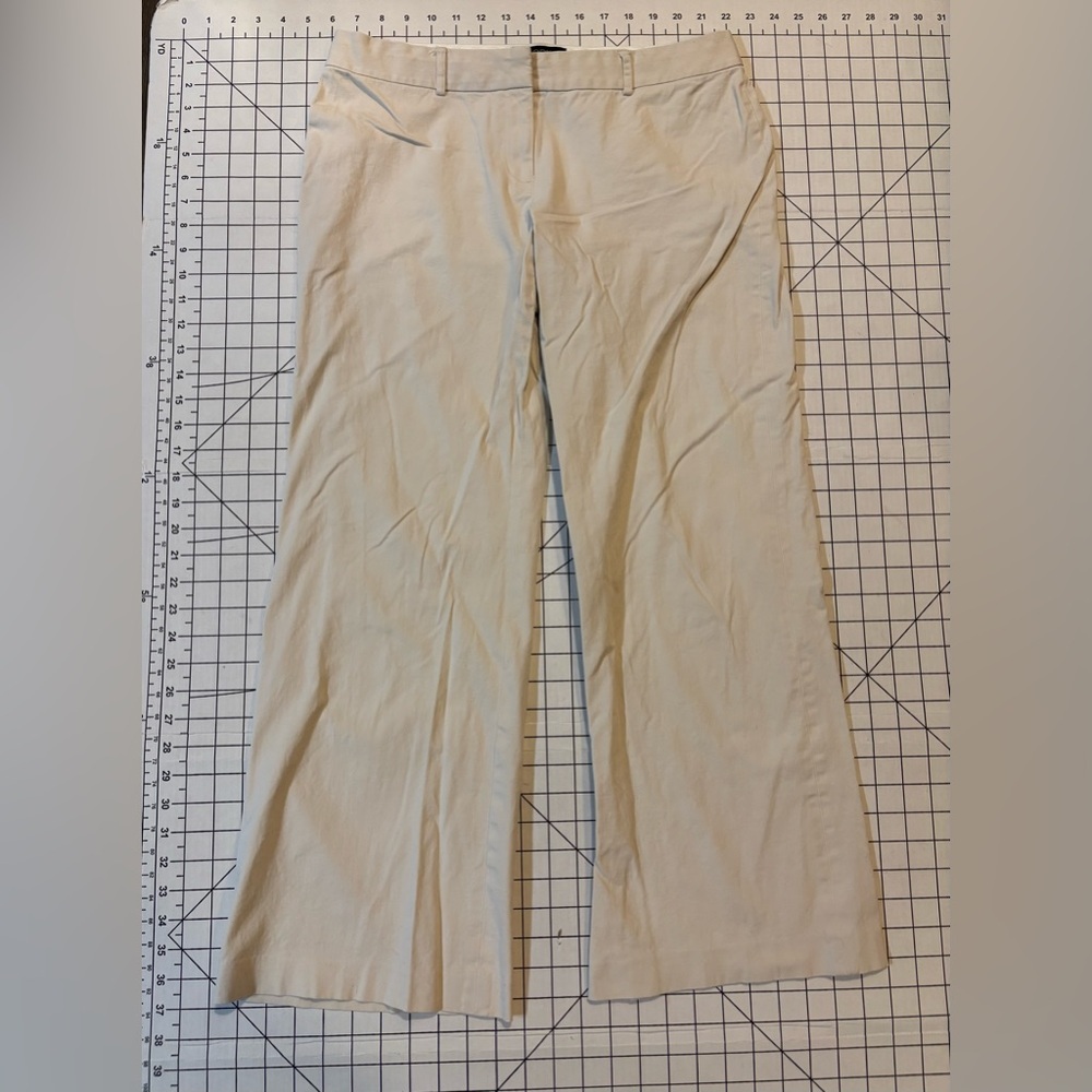 Body by Victoria Women’s Size‎ 10 Beige The Marisa Fit Crop Pants